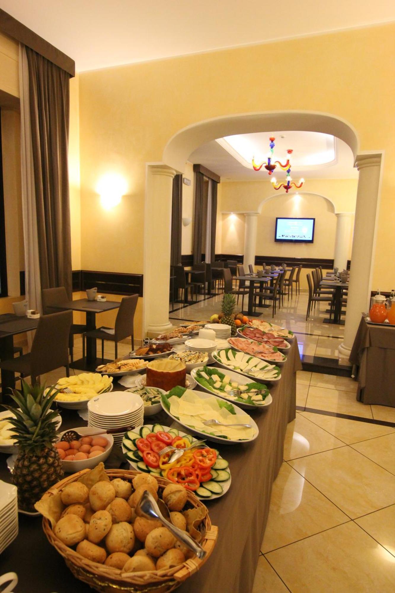 Mokinba Hotels Baviera Милан Экстерьер фото