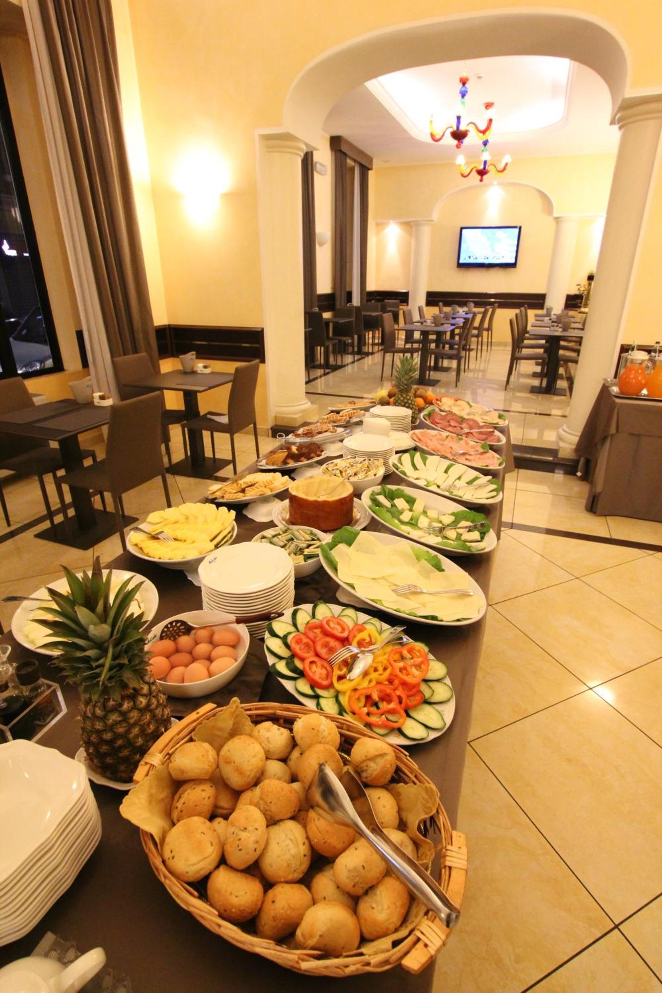 Mokinba Hotels Baviera Милан Экстерьер фото