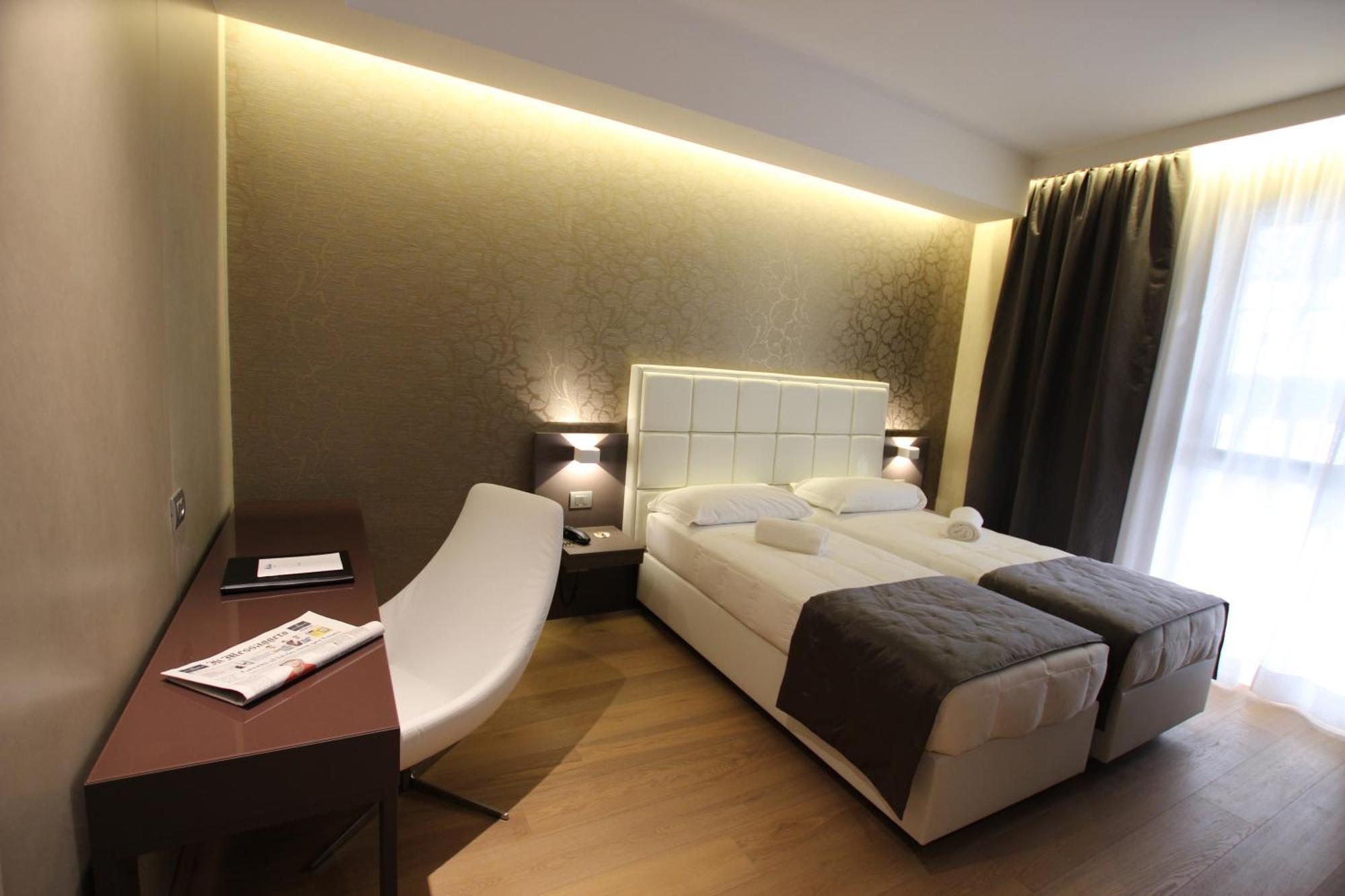 Mokinba Hotels Baviera Милан Номер фото